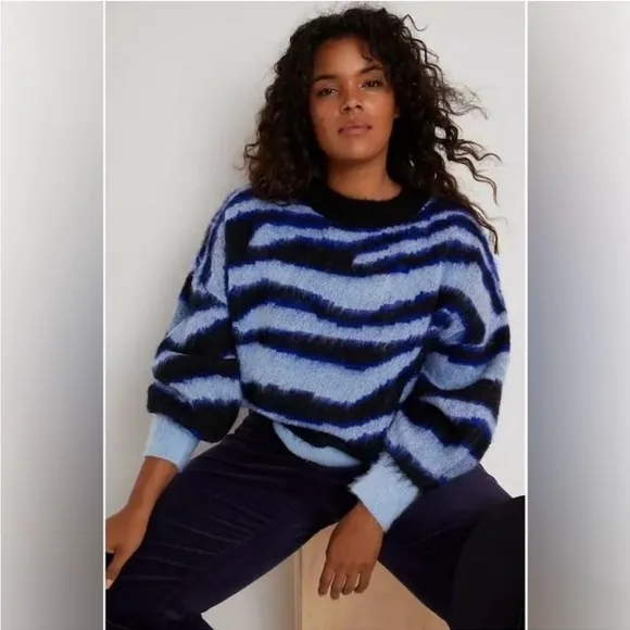 ANTHROPOLOGIE Salma Striped Eyelash Sweater Blue Motif Size M