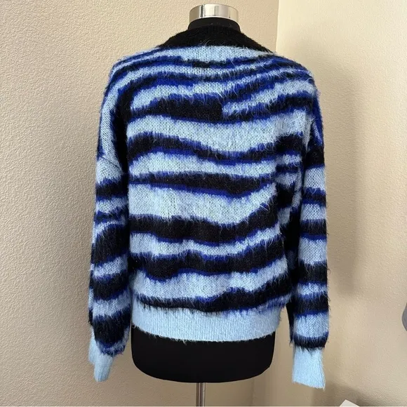 ANTHROPOLOGIE Salma Striped Eyelash Sweater Blue Motif Size M