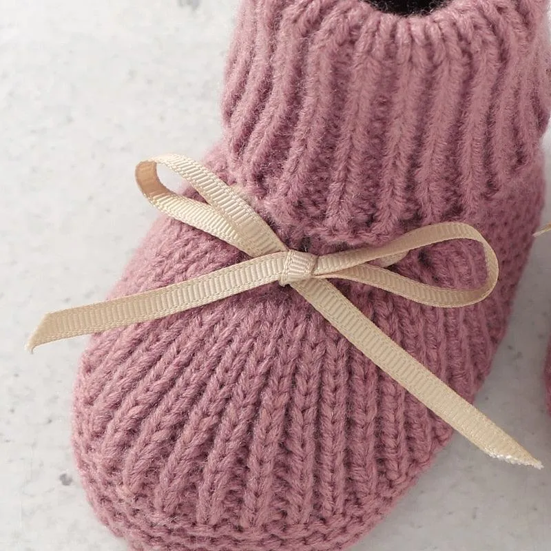 Baby Knitted Shoes & Mittens