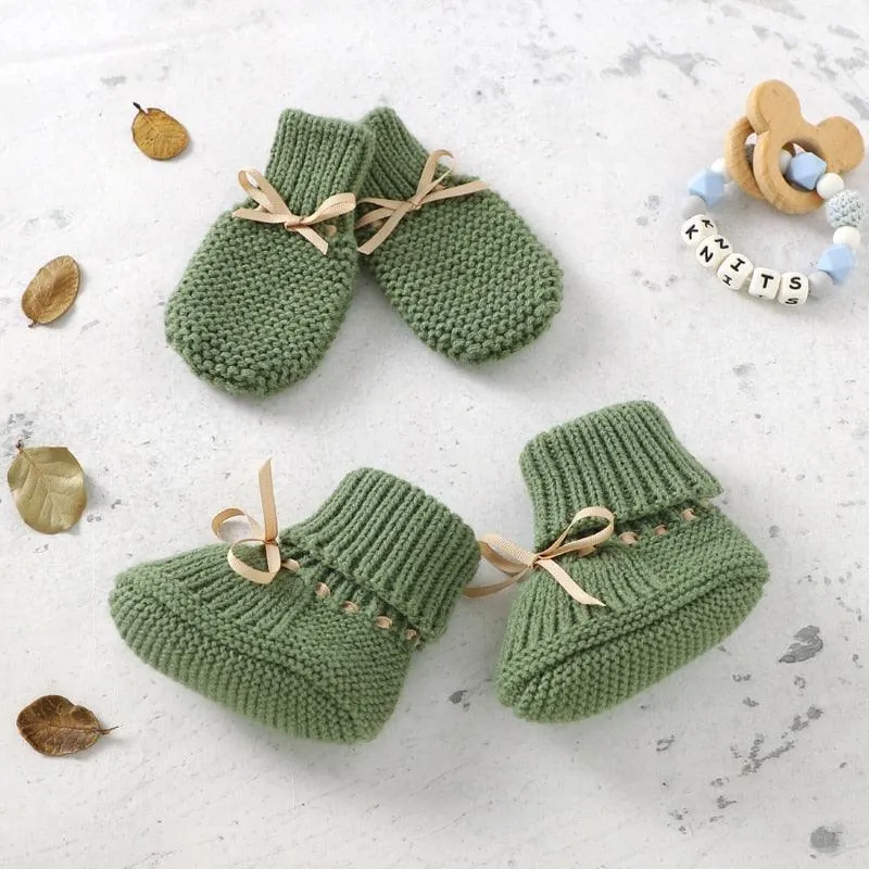 Baby Knitted Shoes & Mittens