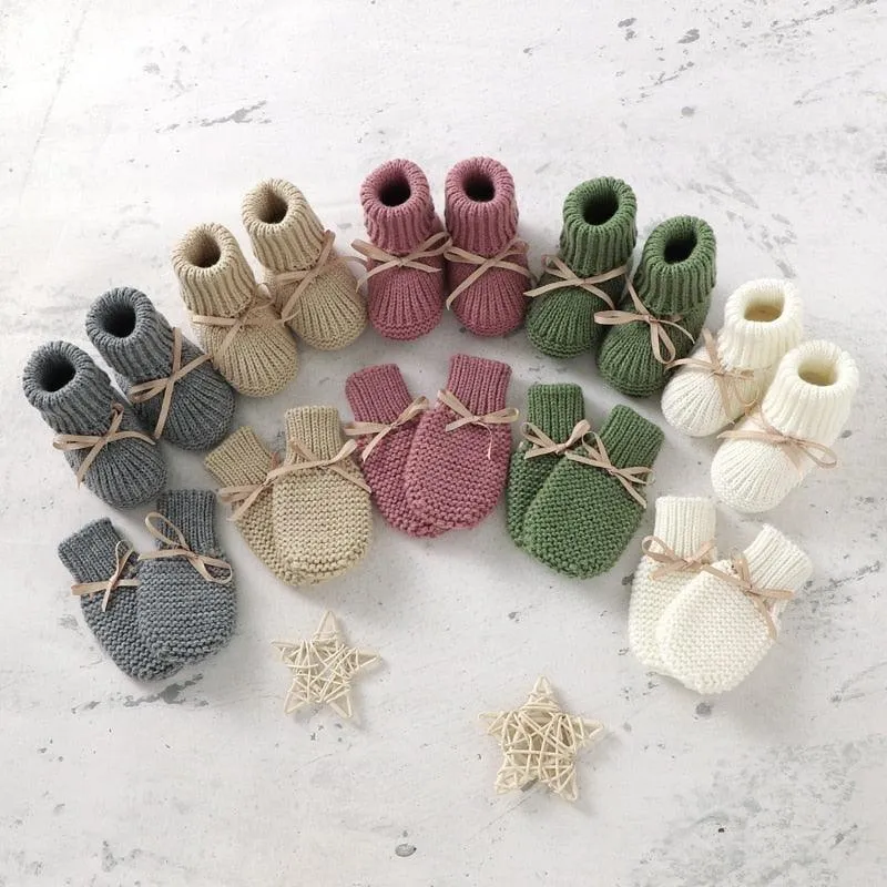 Baby Knitted Shoes & Mittens