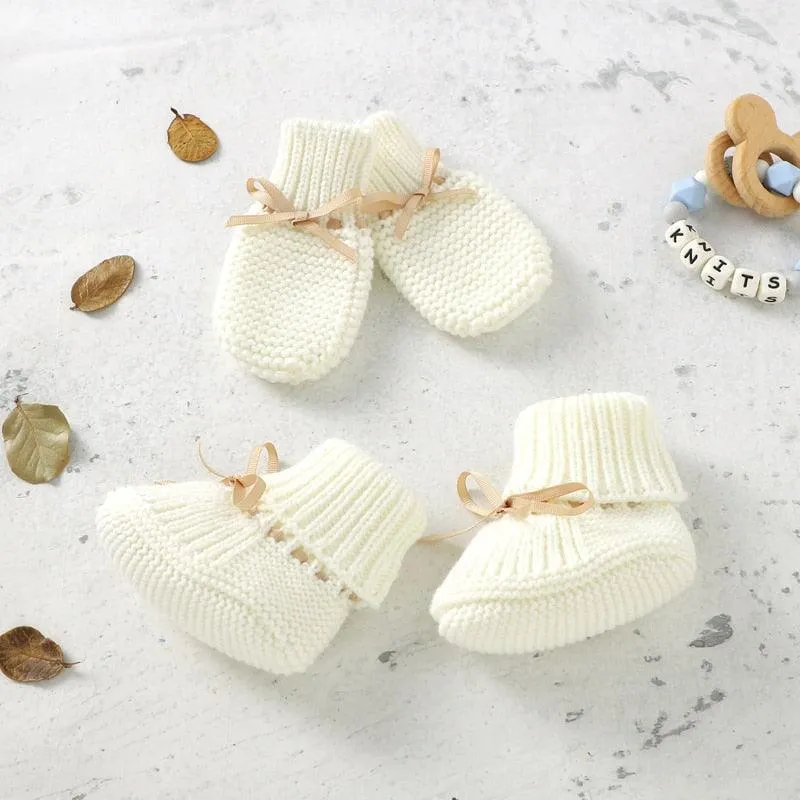 Baby Knitted Shoes & Mittens