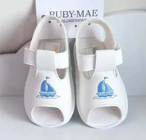 BAYPODS Boys White Boat Soft Sole Pre-Walker Shoes