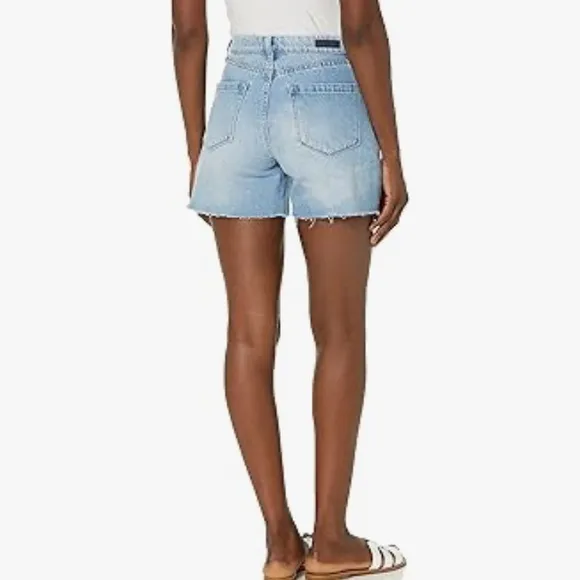 Blank NYC Women's Overlap Fly Mom Shorts with Cut Off Finish Crossover Waist