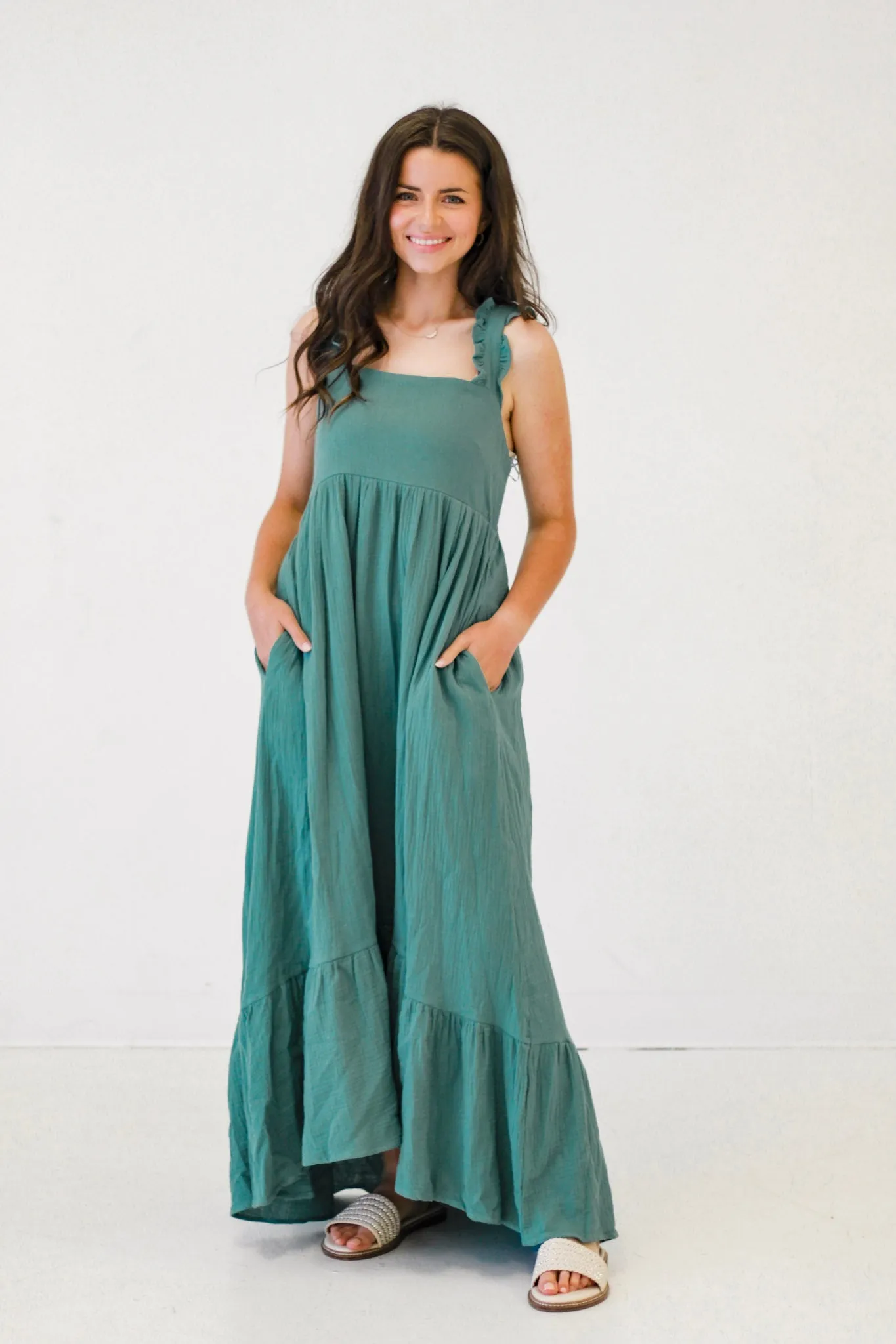 Chic Couture Square Neck Midi Dress in Seafoam Green