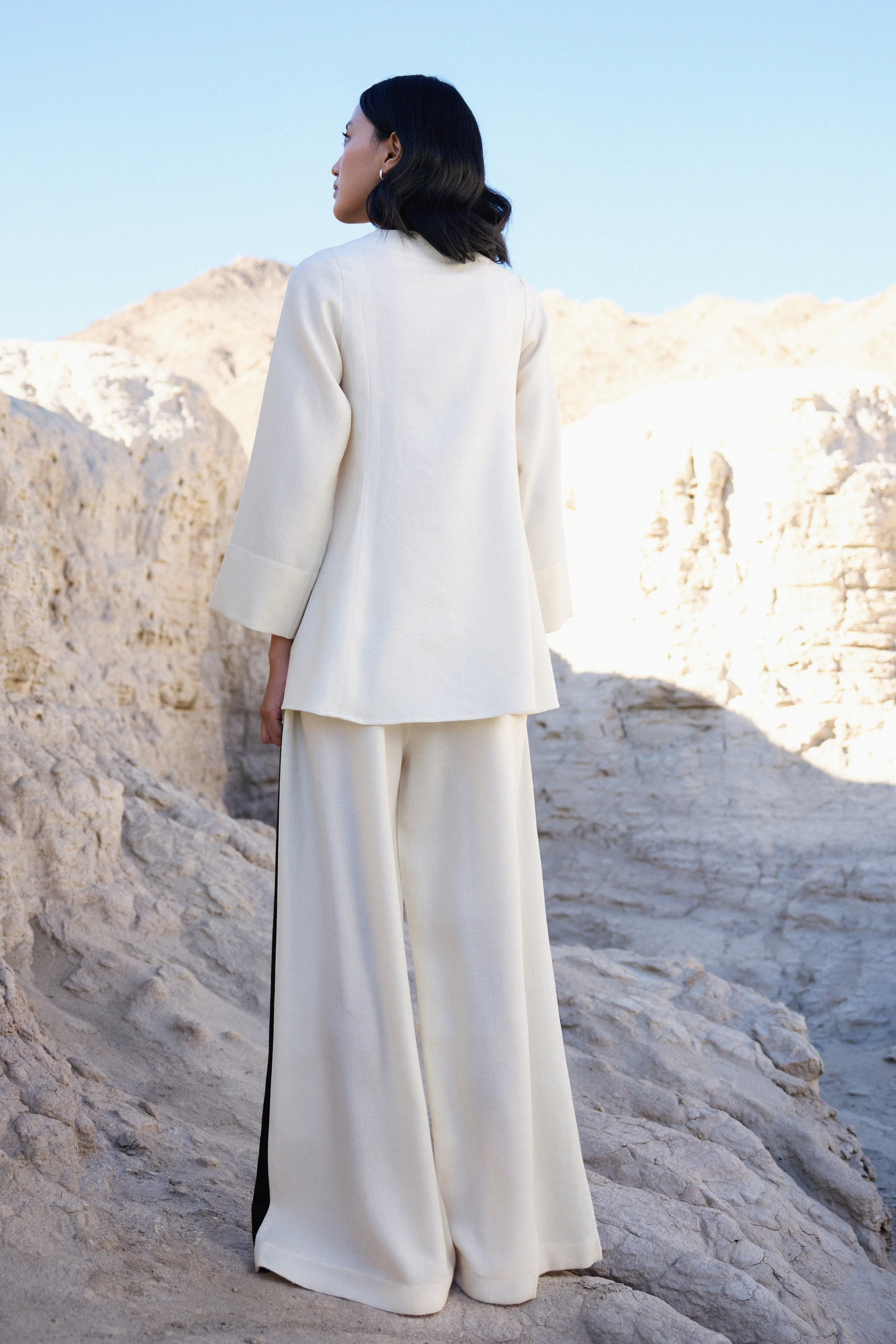 Chilling Woollen Pants (Ivory & Black)