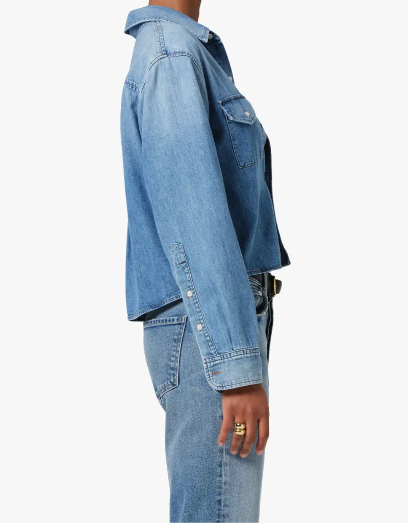 Citizens of Humanity Baby Shay Cropped Shirt in Carolina Blue