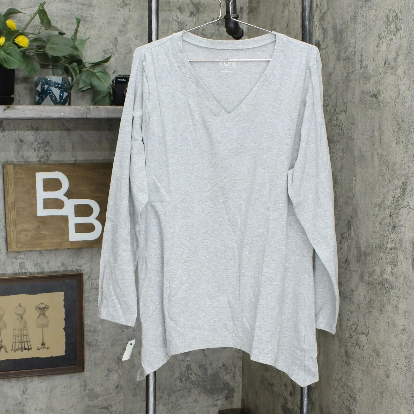 Denim & Co. Women's Perfect Jersey Long Sleeve V-Neck Trapeze Hem Top