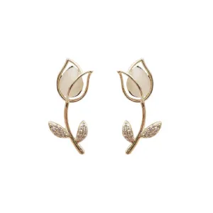 just-lil-things-gold-earrings-pin-earrings-jlt10354