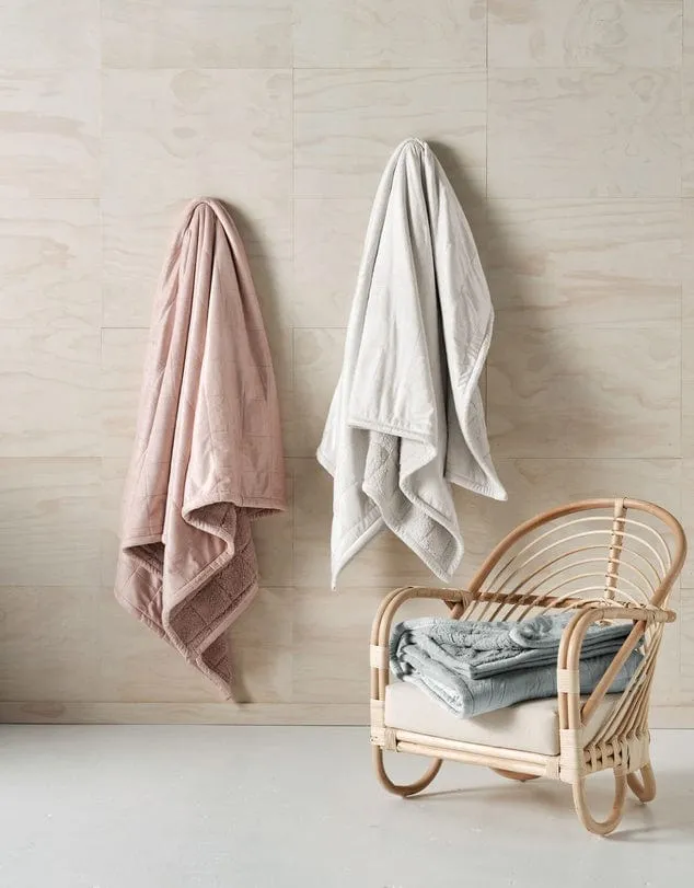 Linen House Bray Throw 150x200 Silver