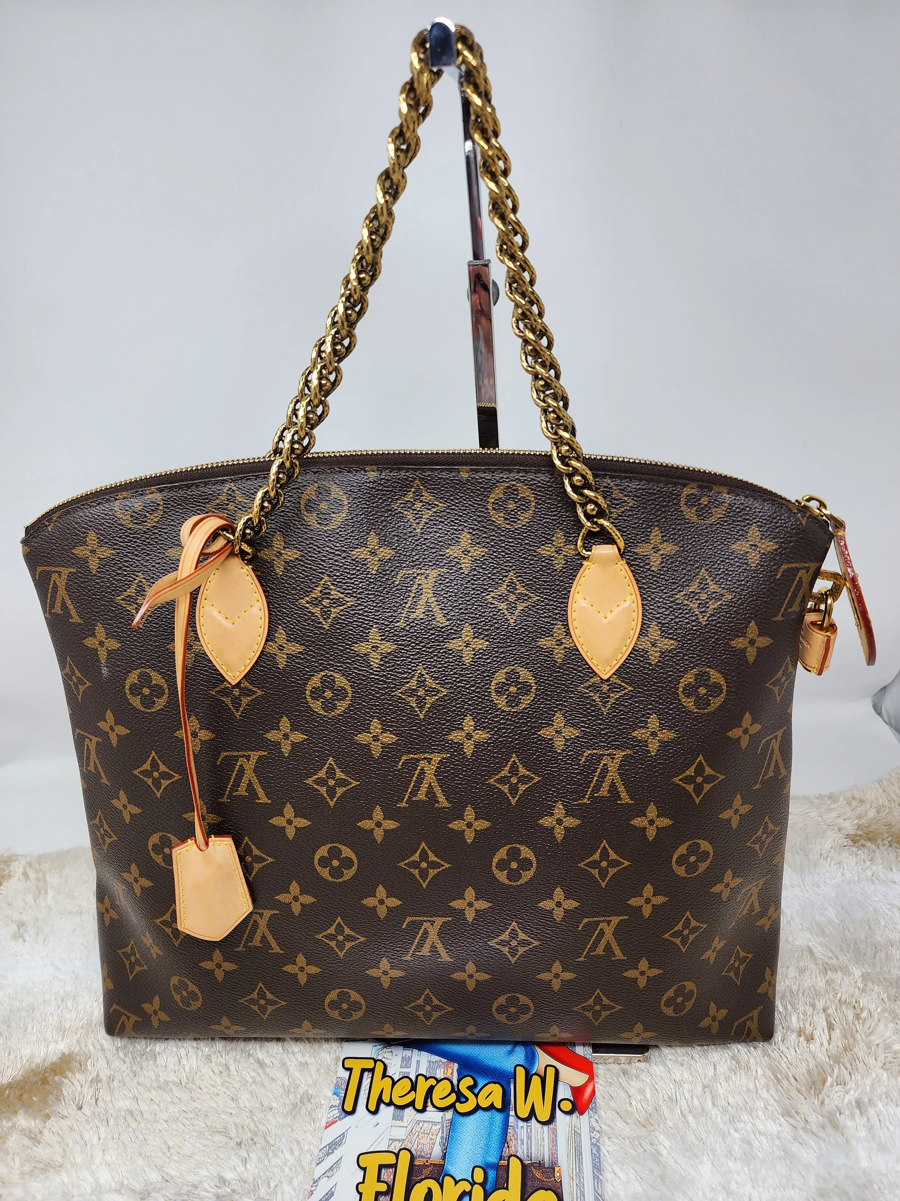 LOUIS VUITTON LOCKIT CHAIN HANDBAG