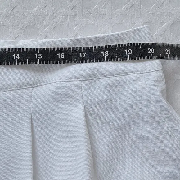 New Addition Elle Pleated Short Plus Size 20 White Tailored High Rise Pockets