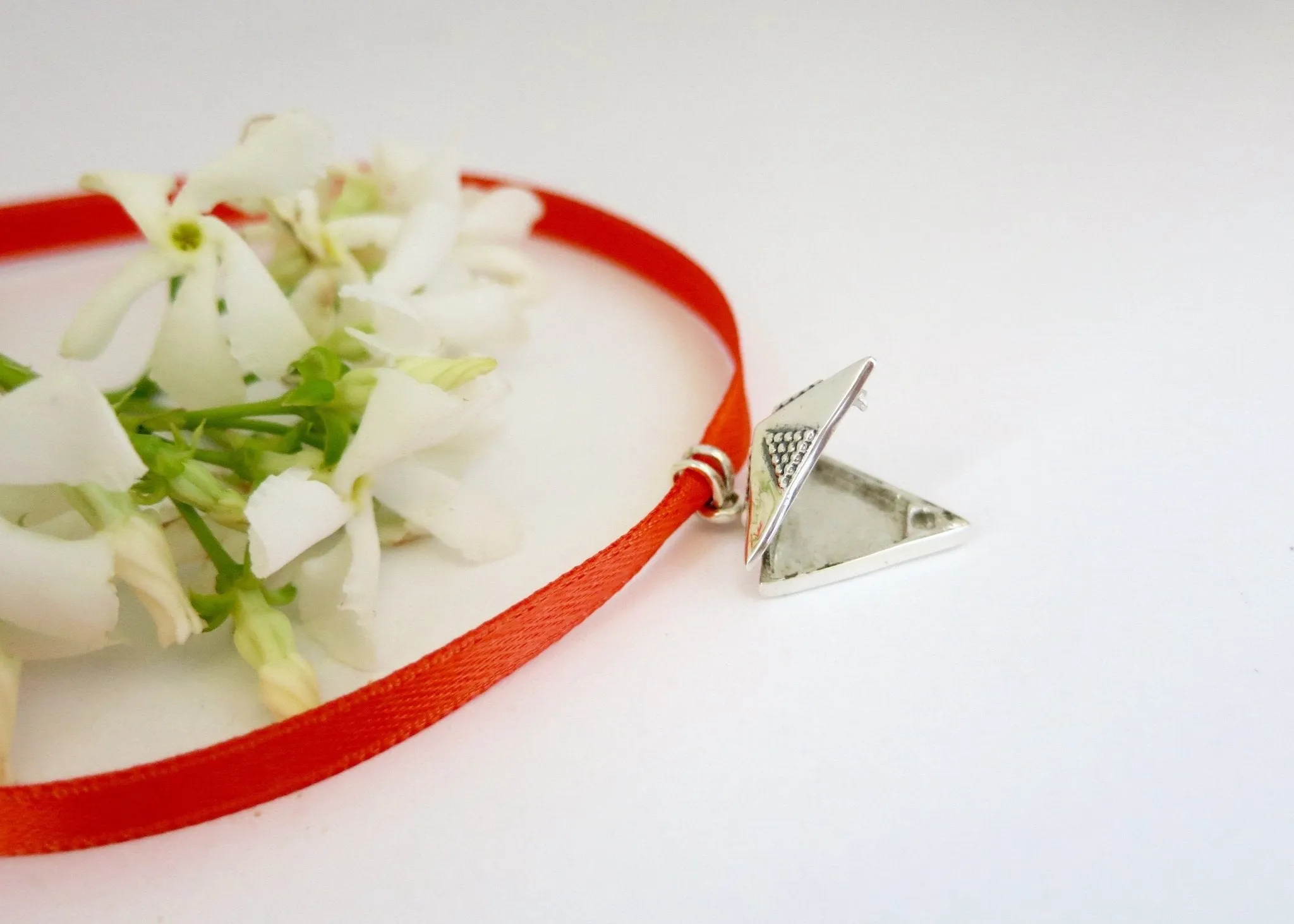NEW! Chic and dainty triangular locket pendant