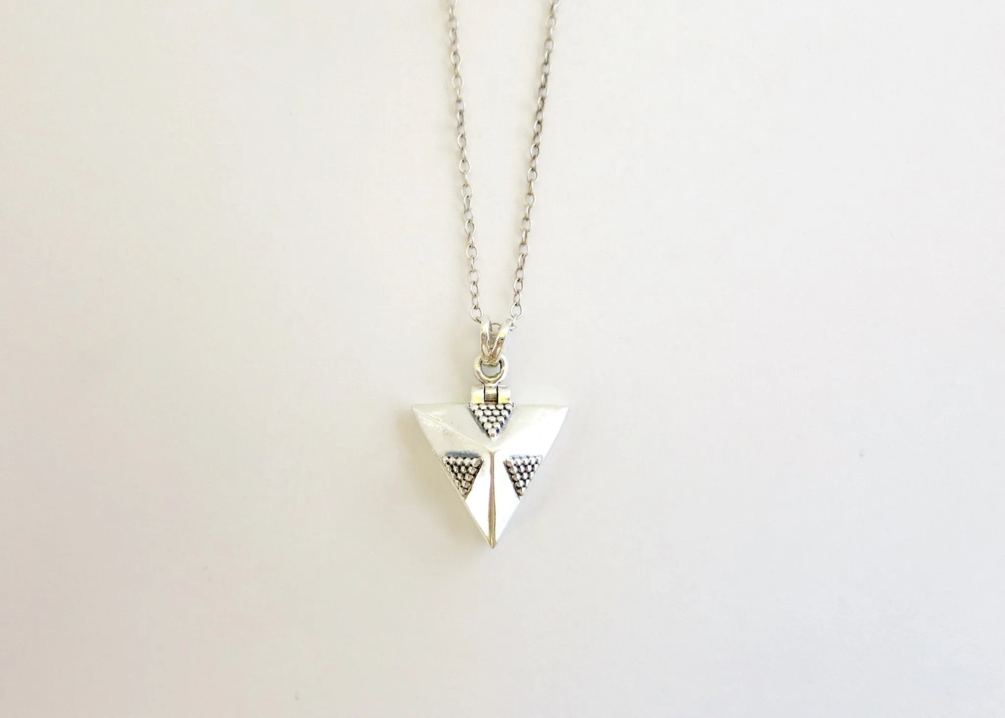 NEW! Chic and dainty triangular locket pendant