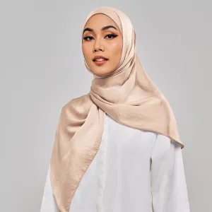 Niya Satin in Posy