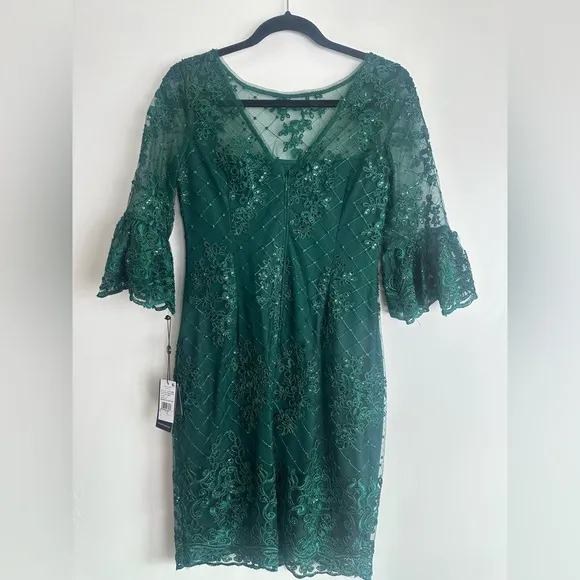 NWT Adrianna Papell Forest Green Embroidered Lace Ruffle Sleeve Dress Size 4
