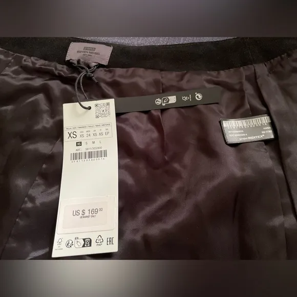 (NWT) Zara Steven Meisel Suede Leather Mini Skirt. Black. Size XS.