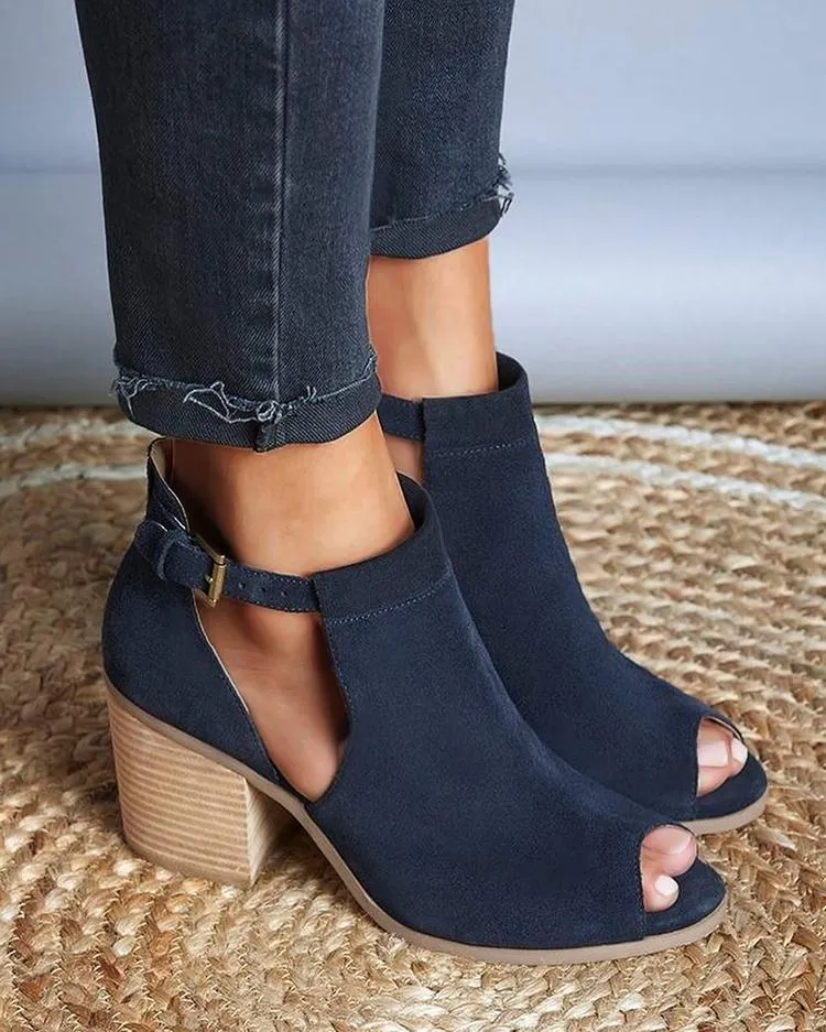 Side Cutout Open Toe Block Buckle Heels Sandals